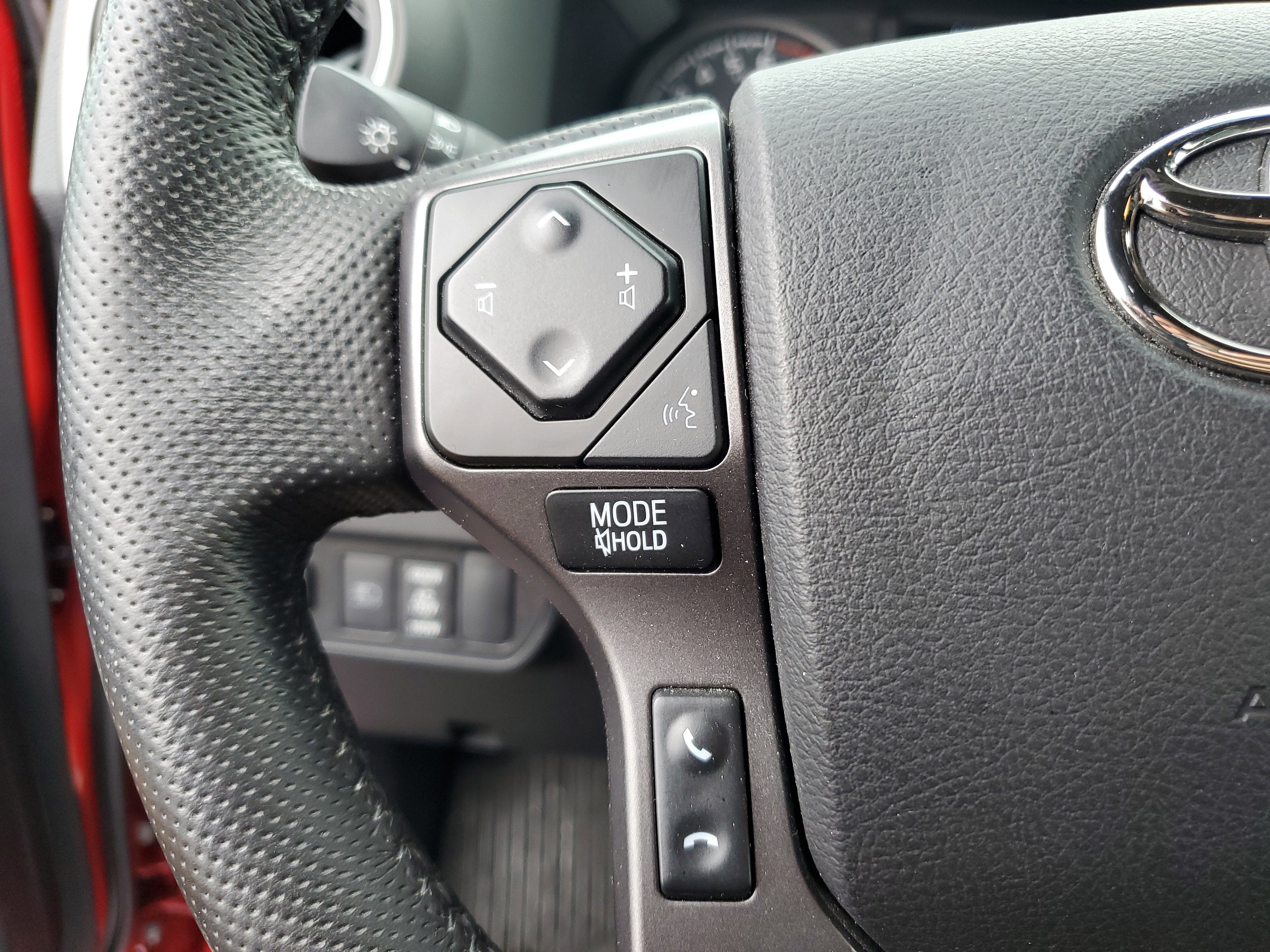 2022 Toyota Tacoma 4WD SR