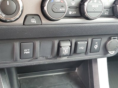 2022 Toyota Tacoma 4WD SR