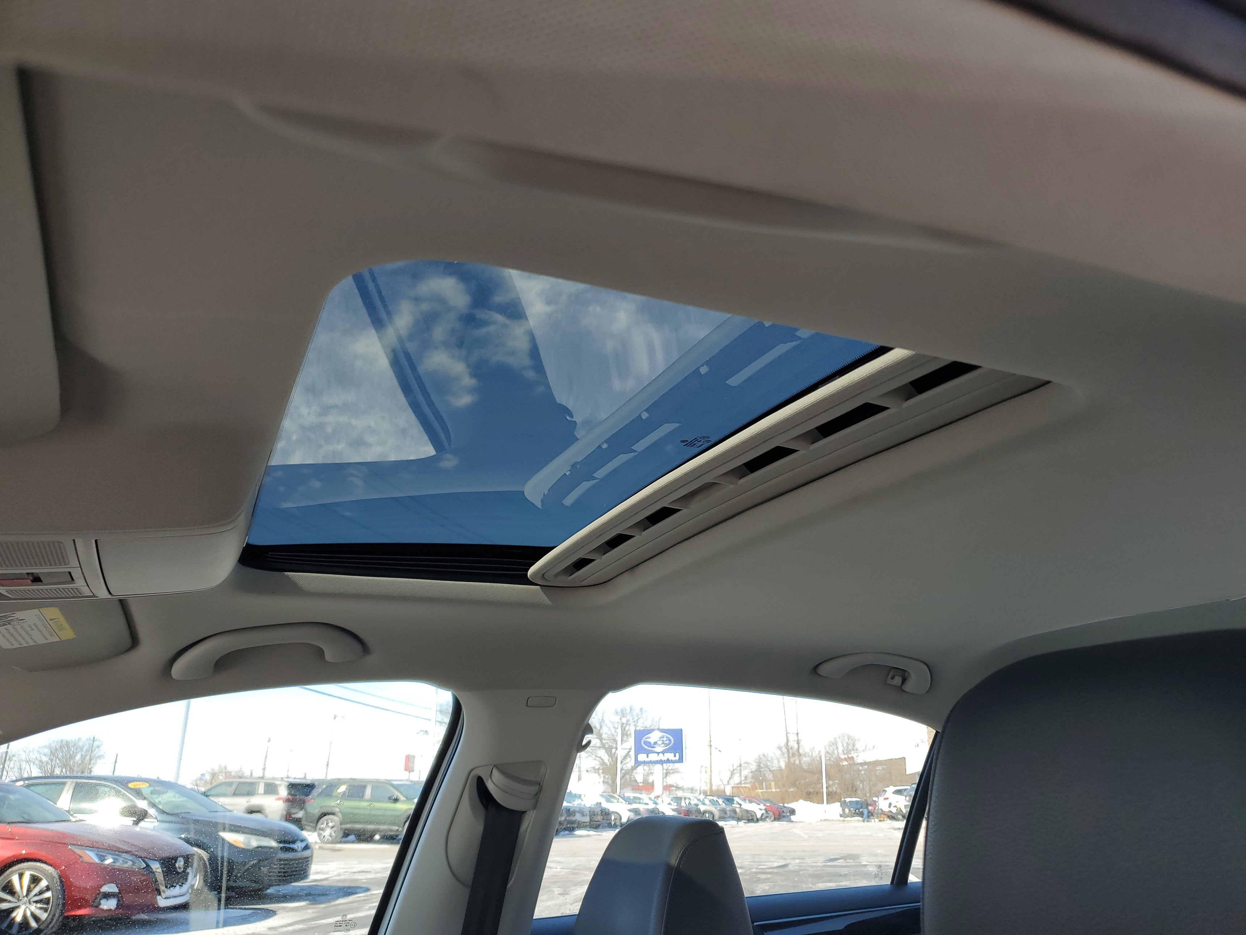 2017 Volkswagen Jetta 1.8T SEL