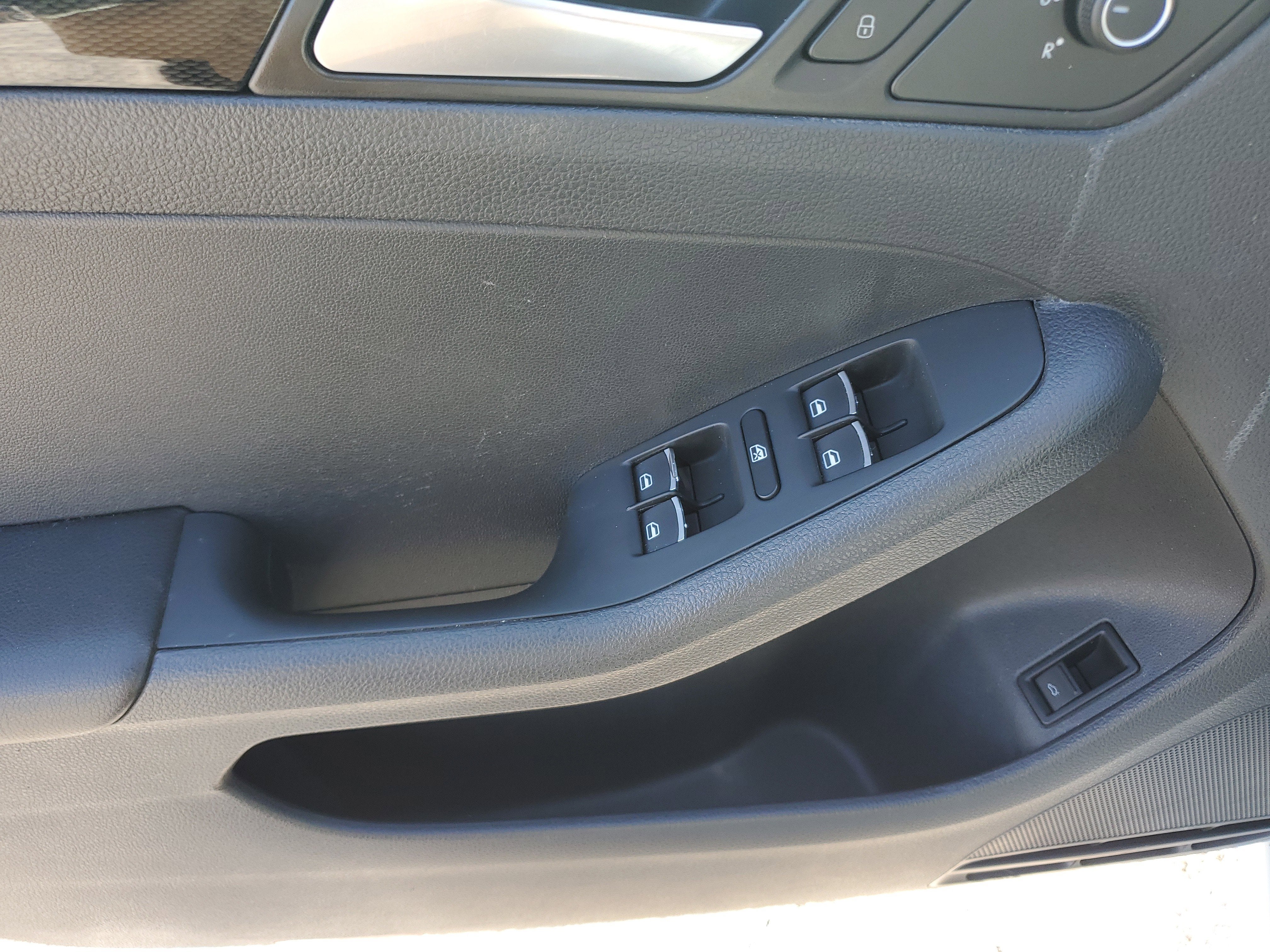 2017 Volkswagen Jetta 1.8T SEL