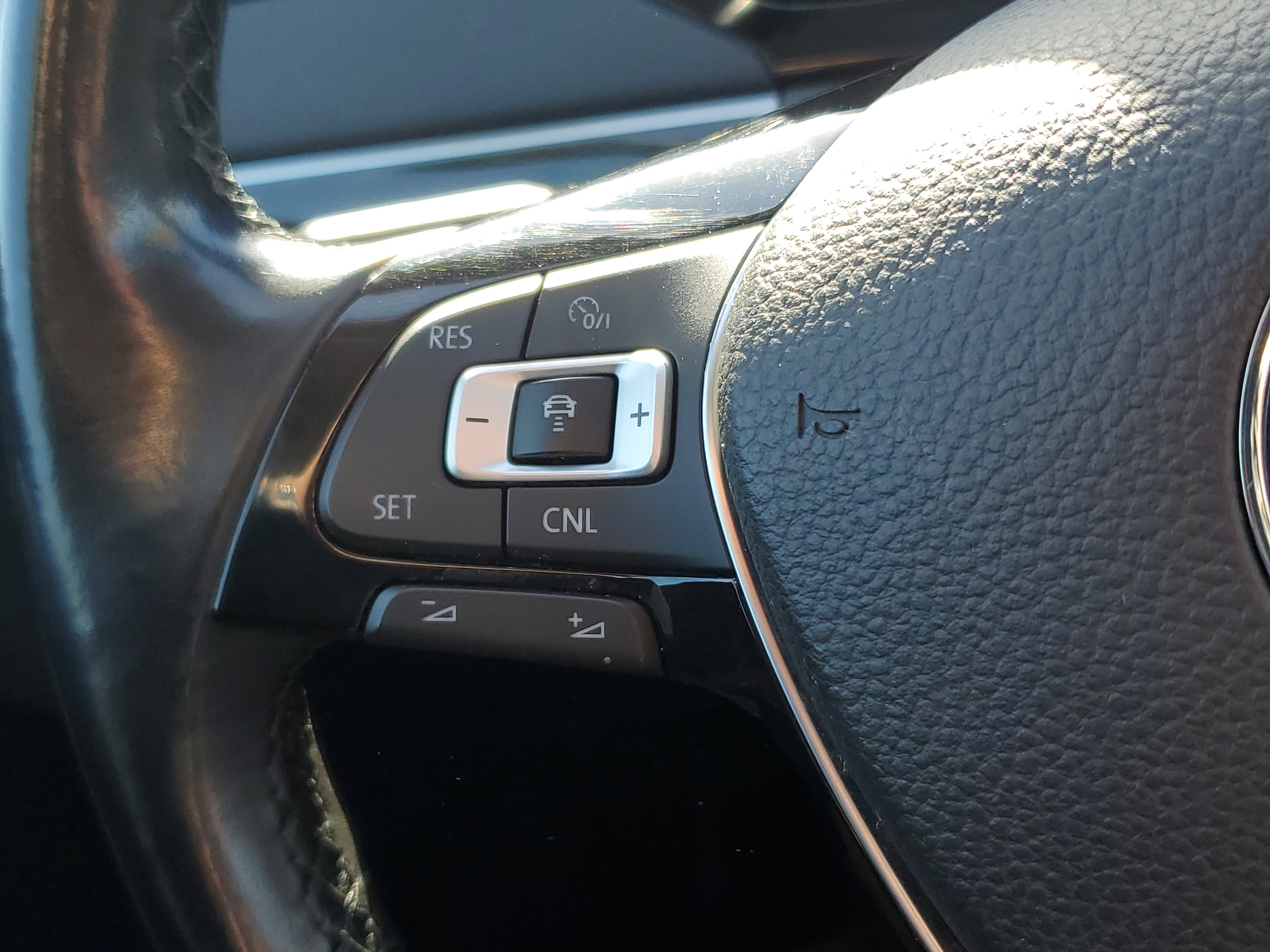 2017 Volkswagen Jetta 1.8T SEL