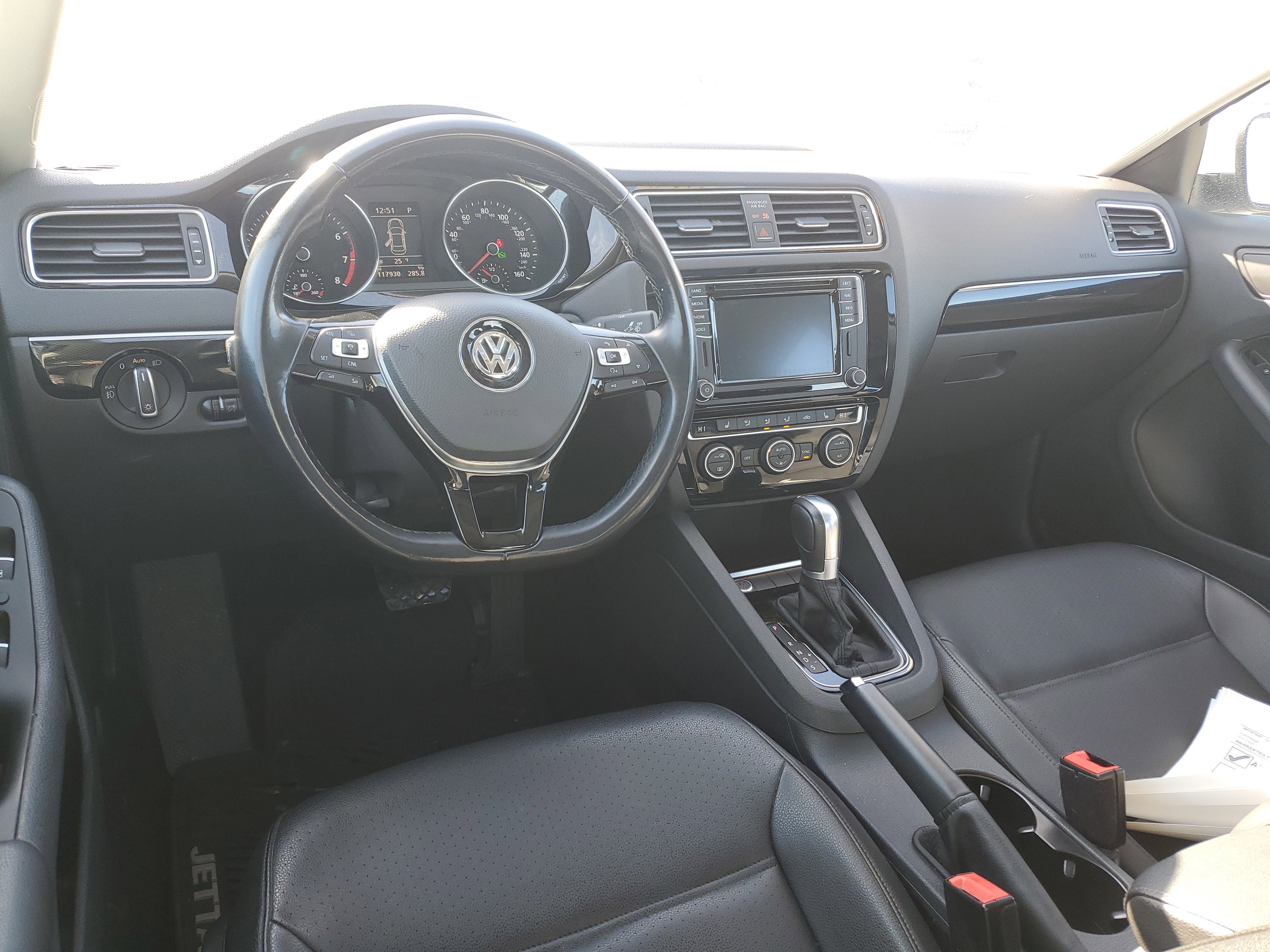 2017 Volkswagen Jetta 1.8T SEL