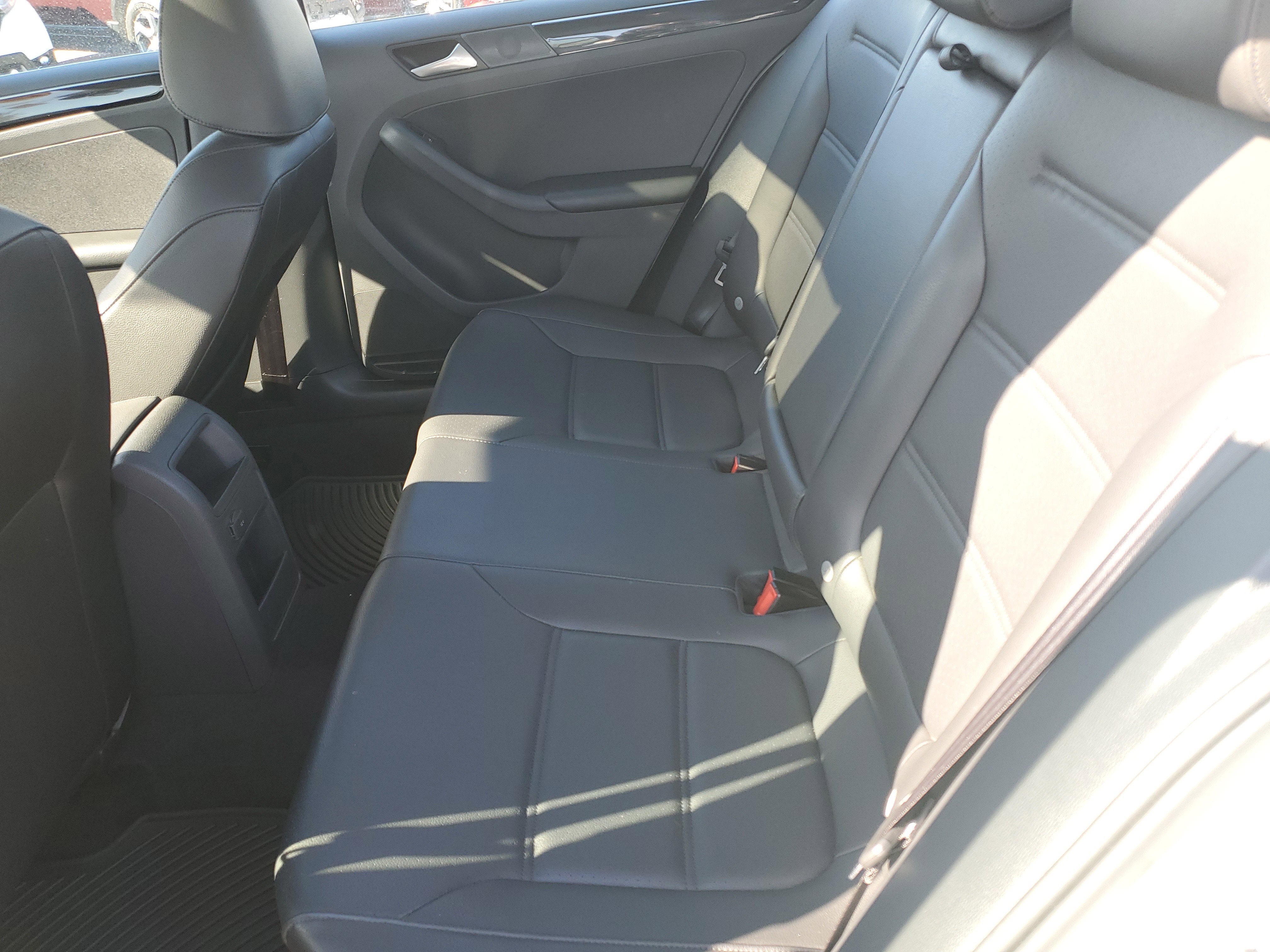 2017 Volkswagen Jetta 1.8T SEL