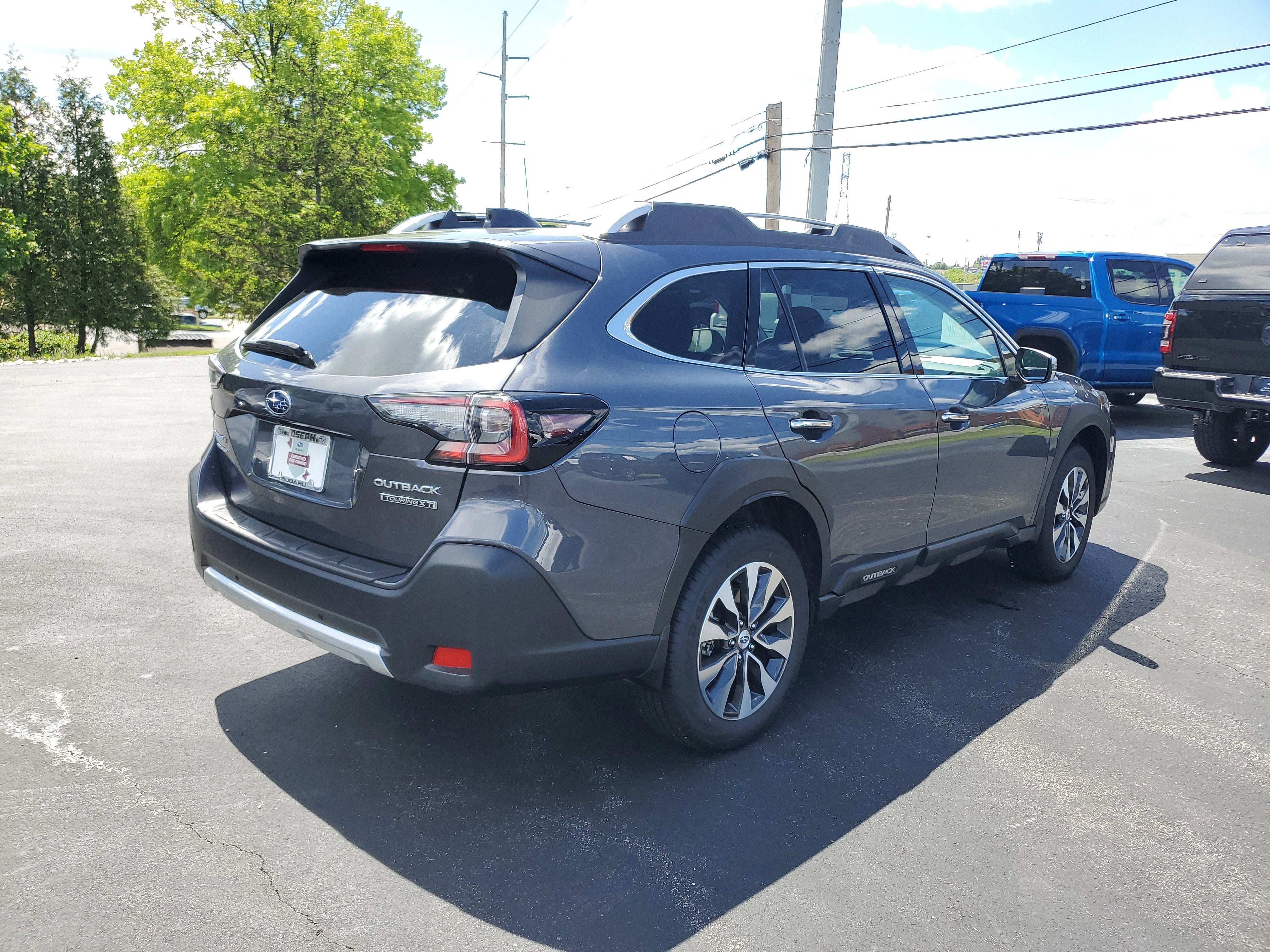 2025 Subaru Outback Touring XT