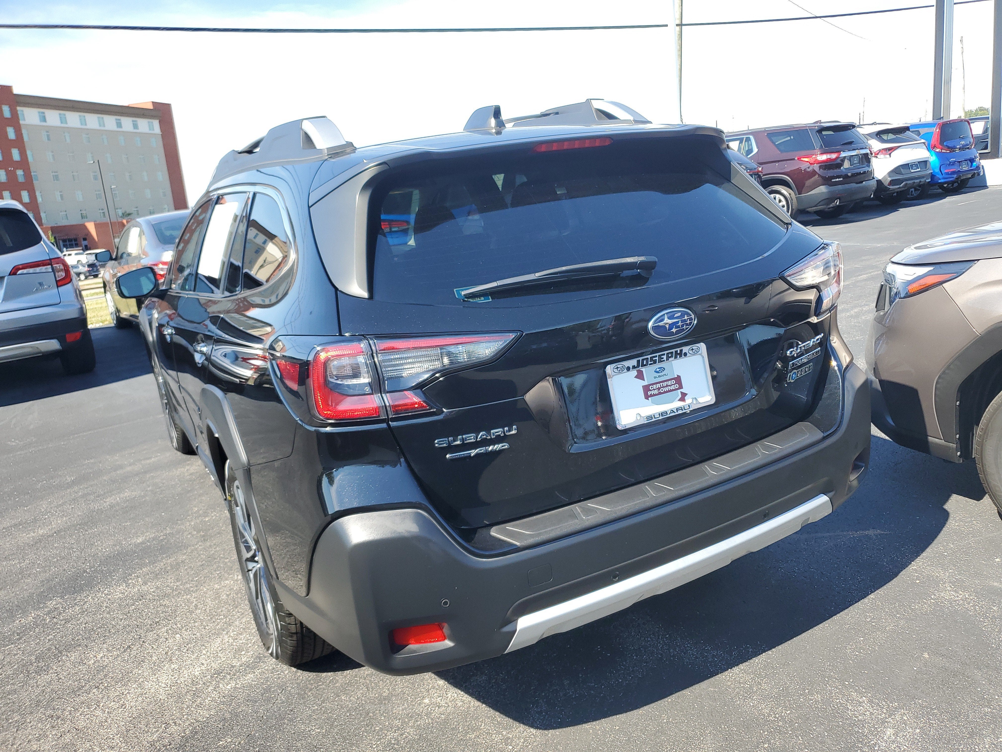 2023 Subaru Outback Touring XT