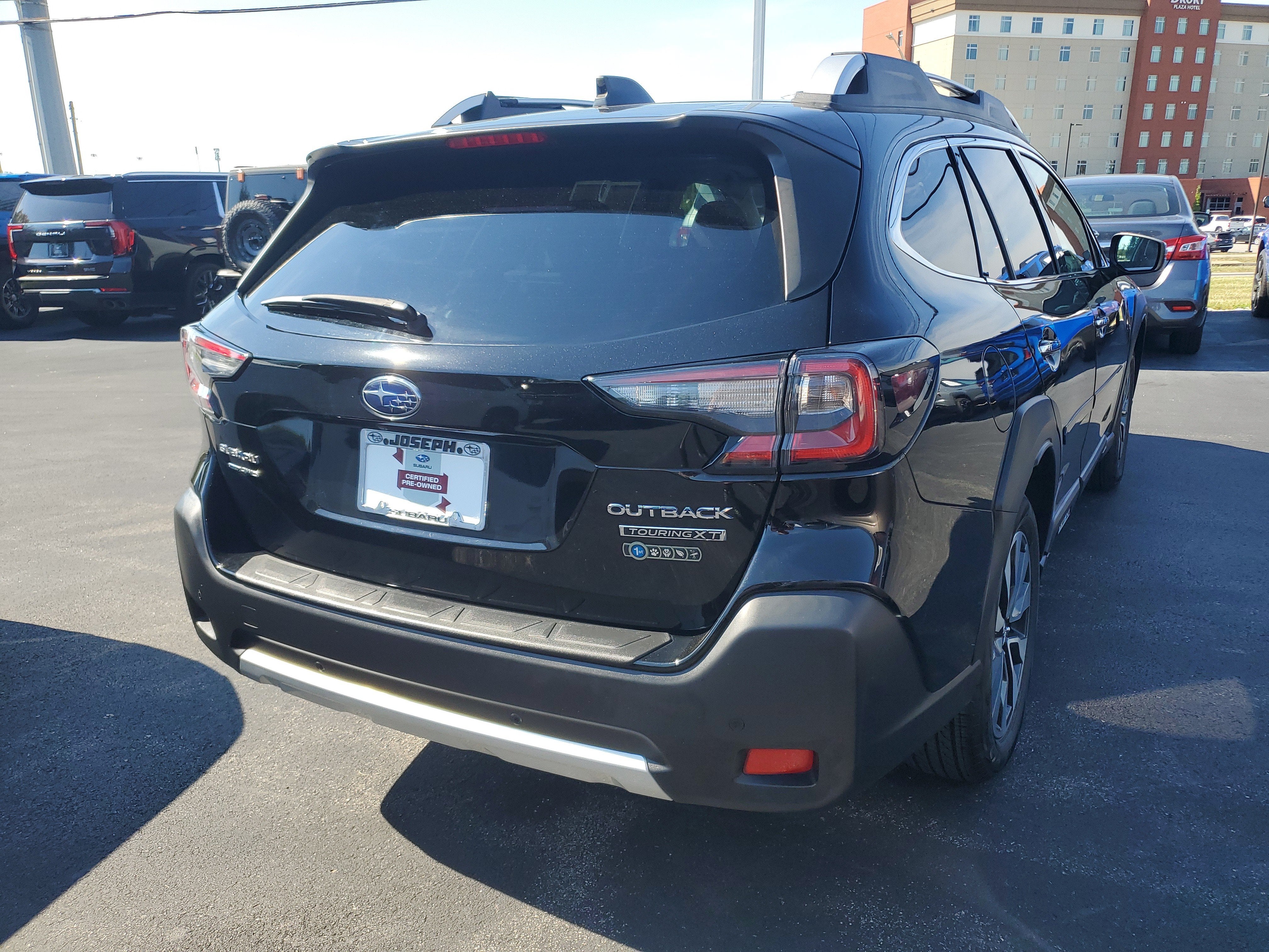 2023 Subaru Outback Touring XT