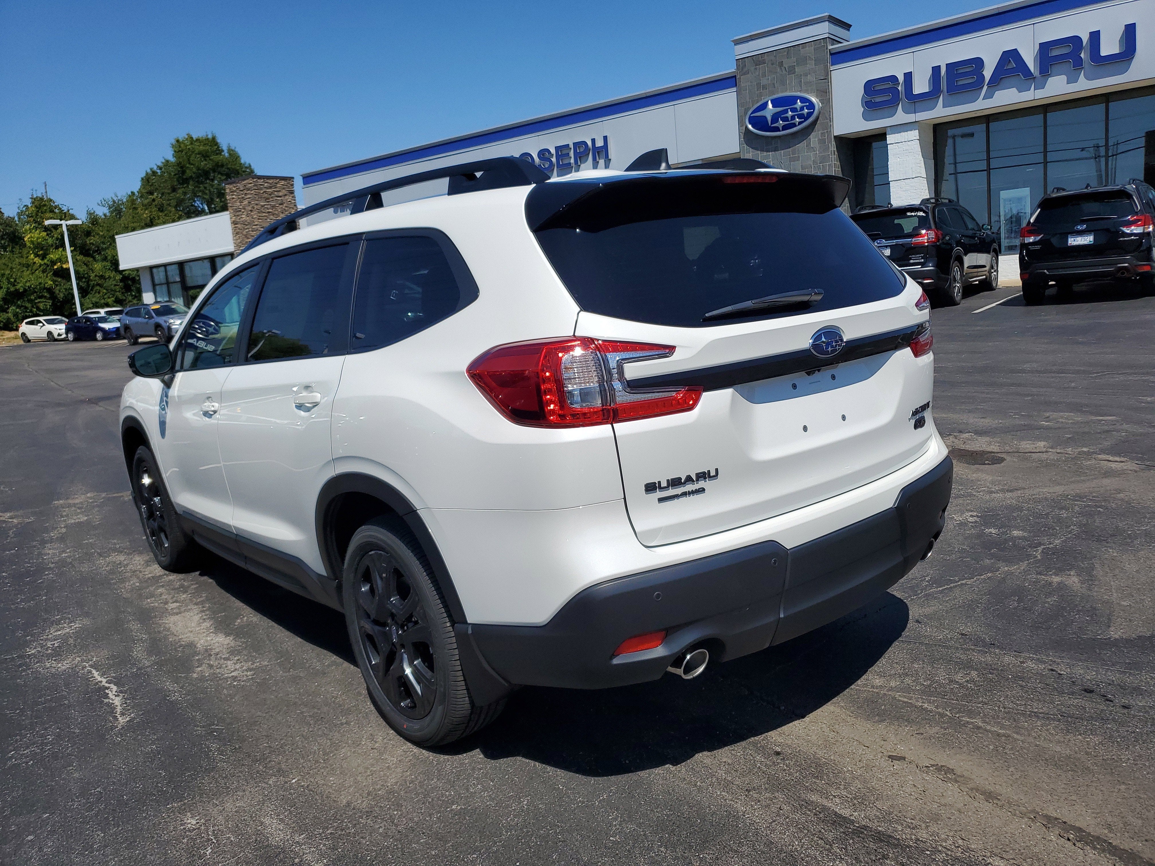 2025 Subaru Ascent Onyx Edition Touring