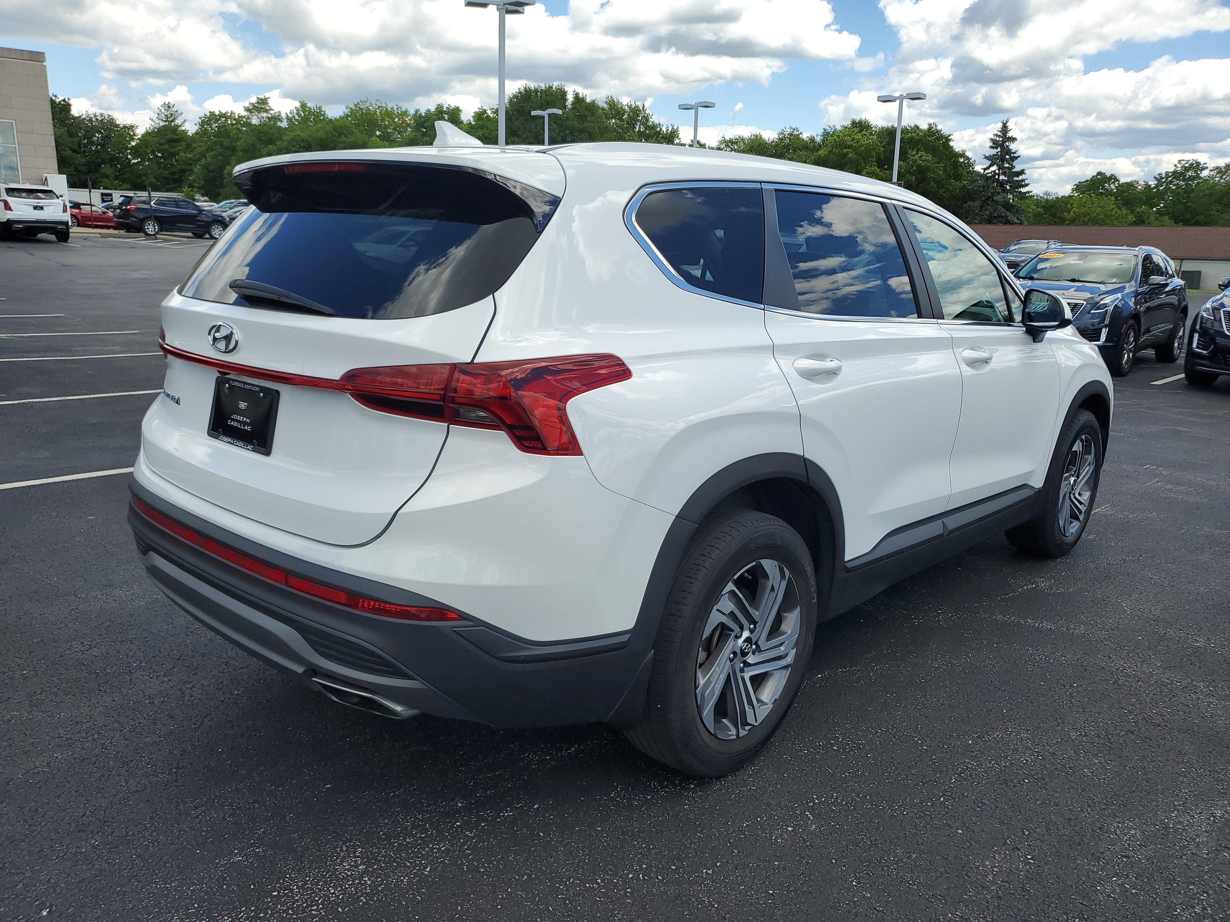 2023 Hyundai Santa Fe SE