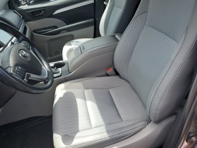 2019 Toyota Highlander LE