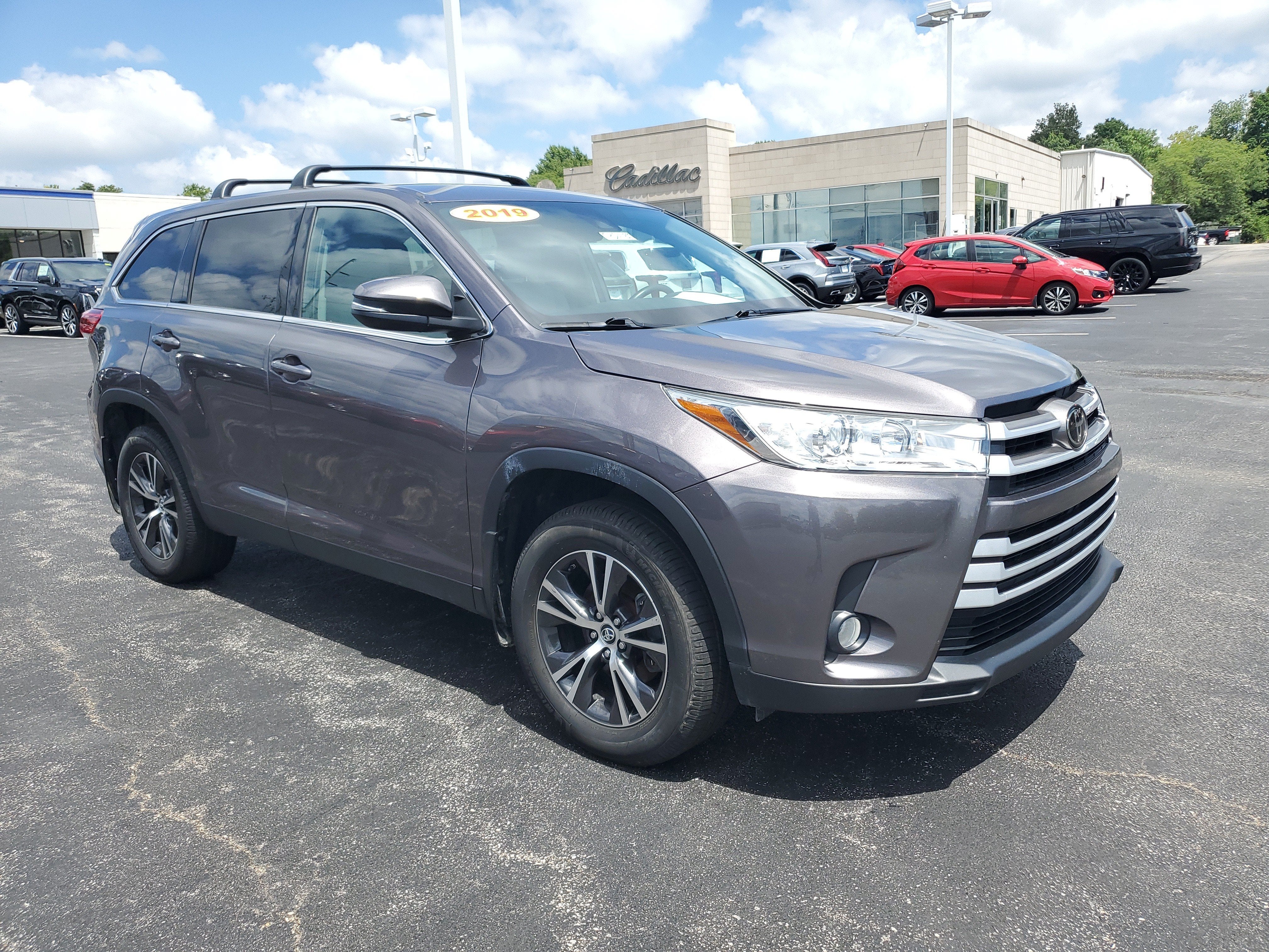 2019 Toyota Highlander LE
