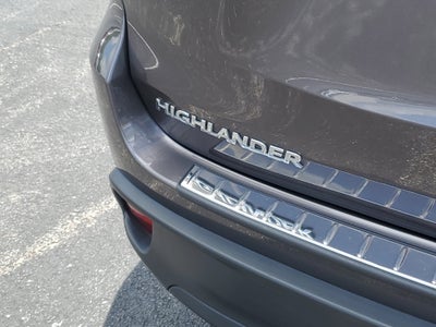2019 Toyota Highlander LE