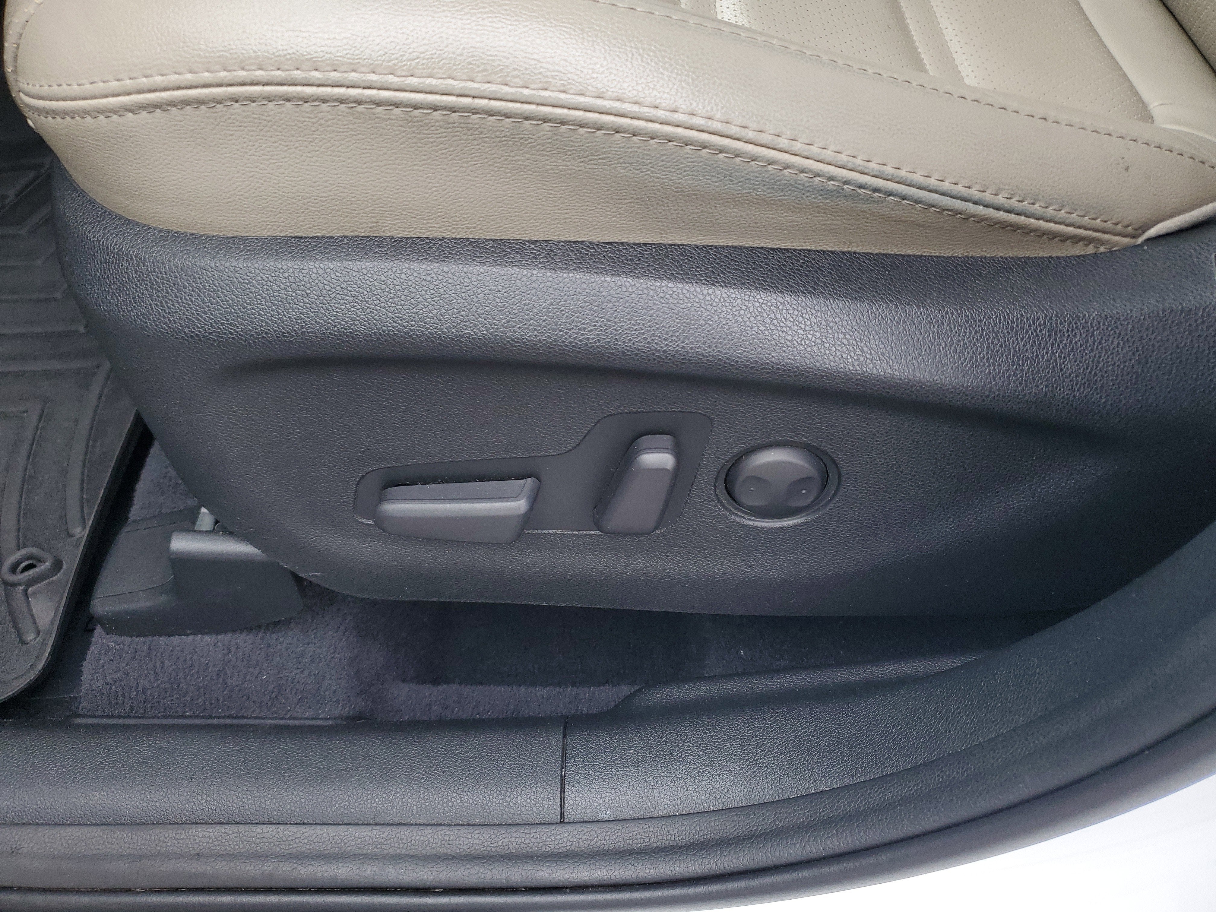 2020 Kia Sorento EX V6