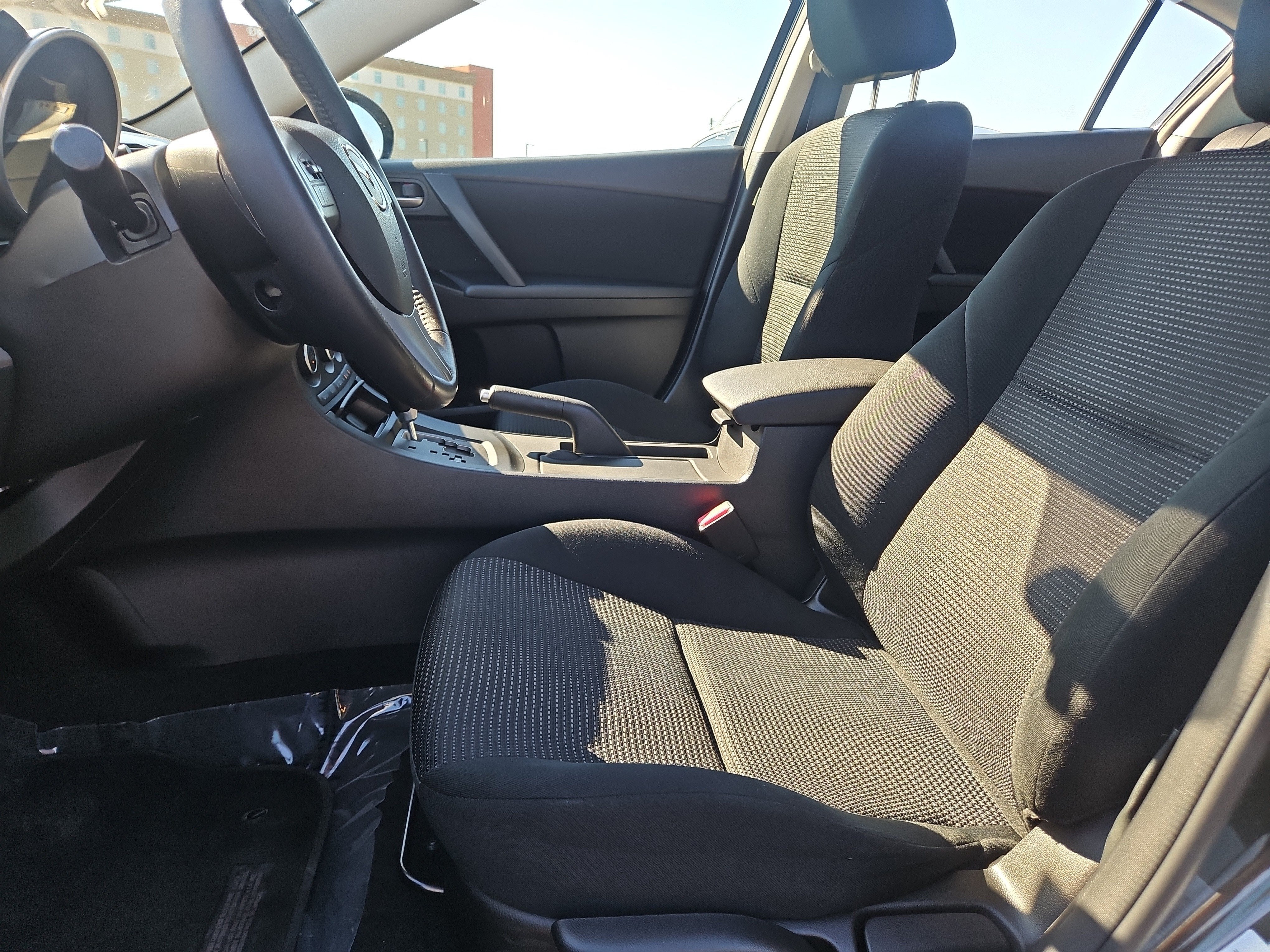 2013 Mazda Mazda3 i Touring