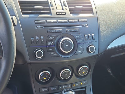 2013 Mazda Mazda3 i Touring