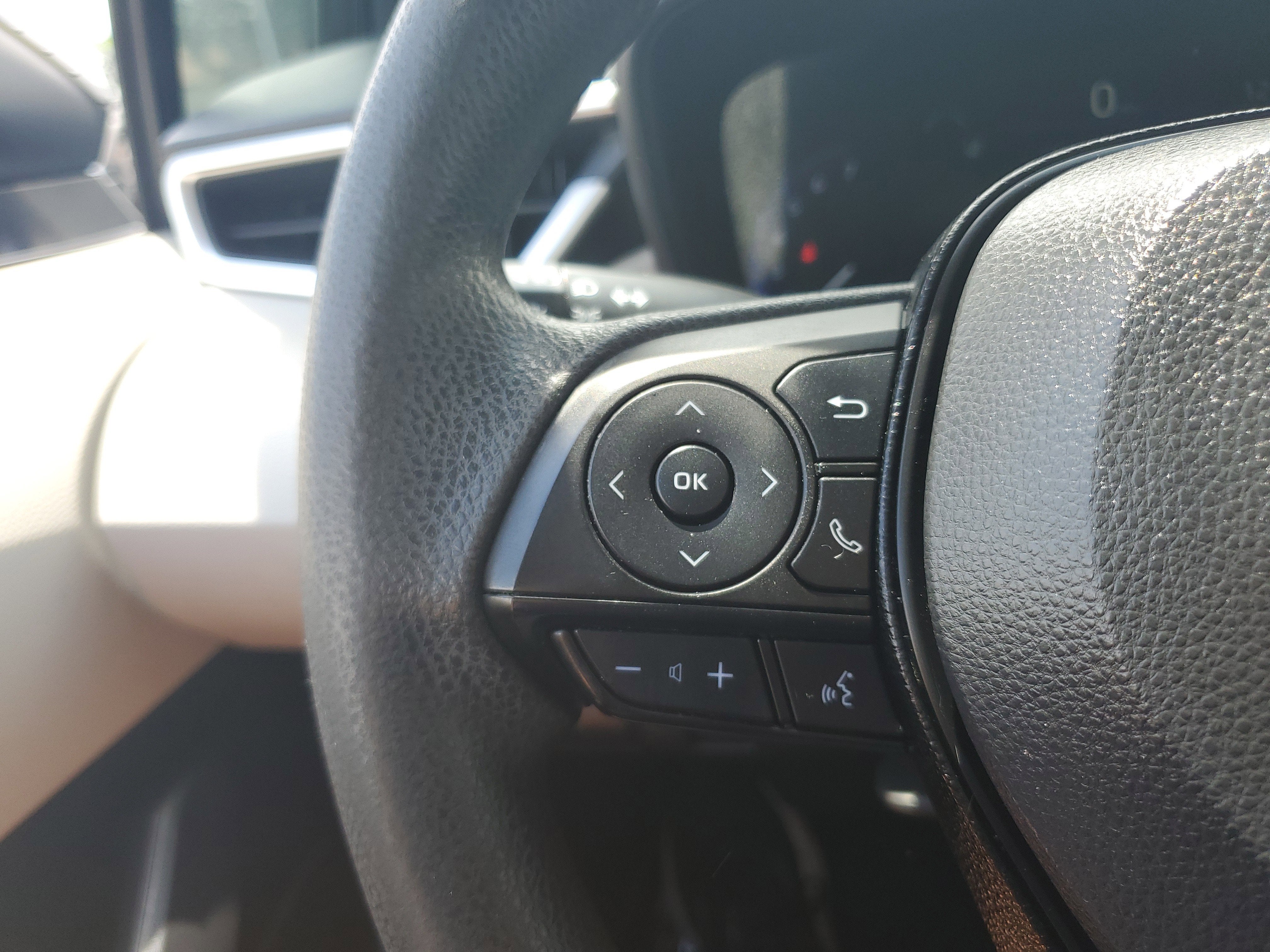 2020 Toyota Corolla Hybrid LE