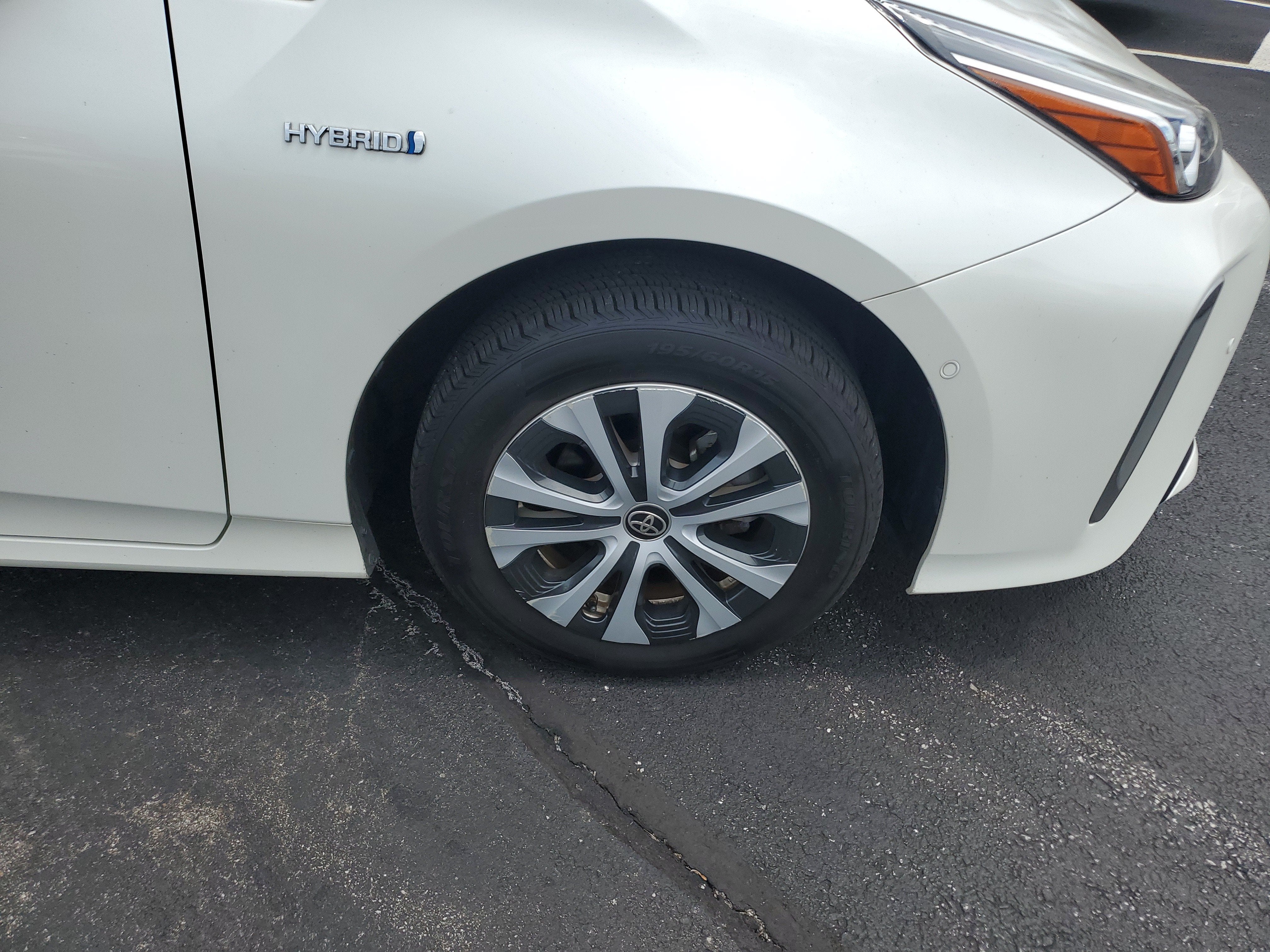 2019 Toyota Prius LE