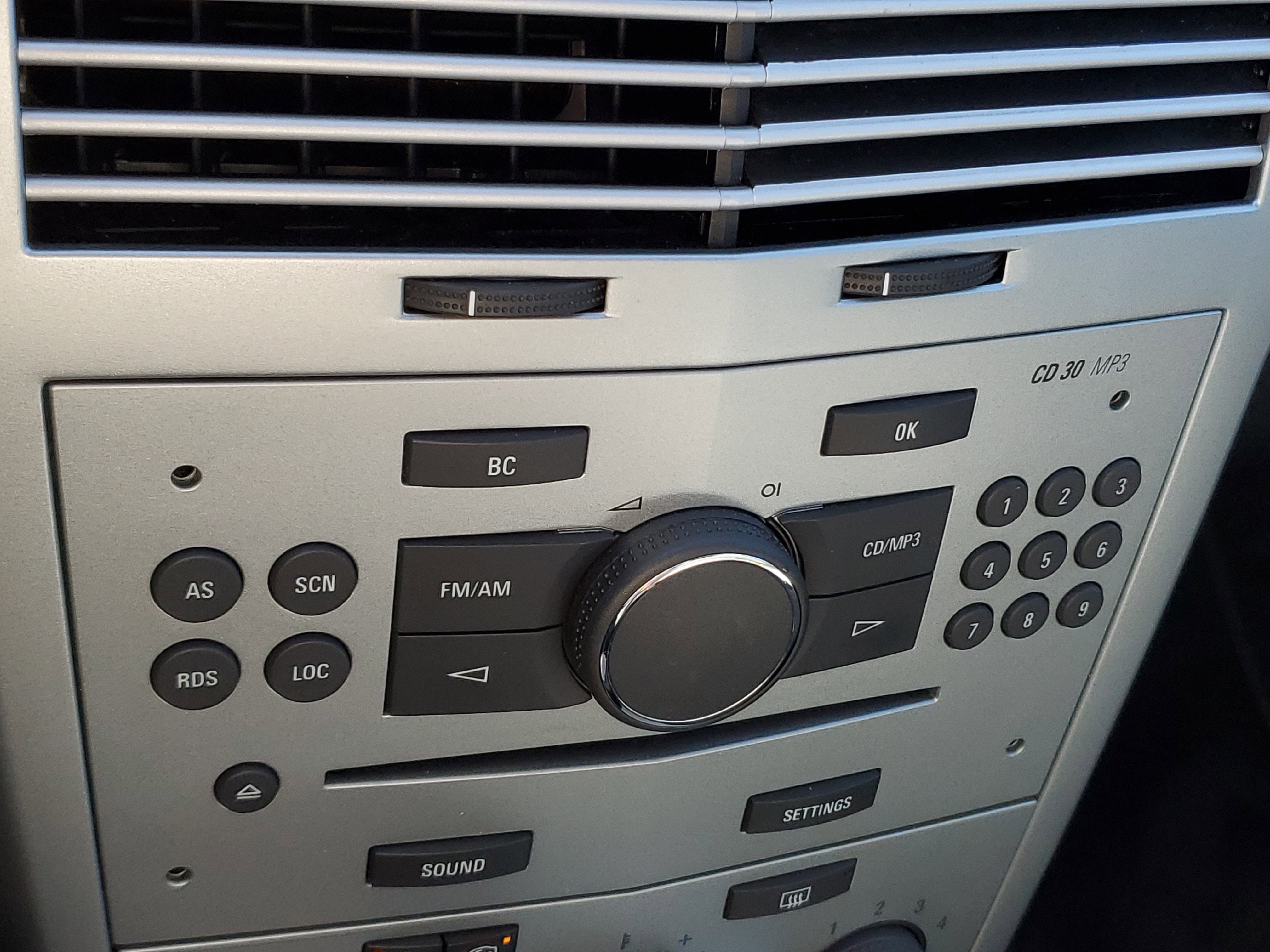 2008 Saturn Astra XR